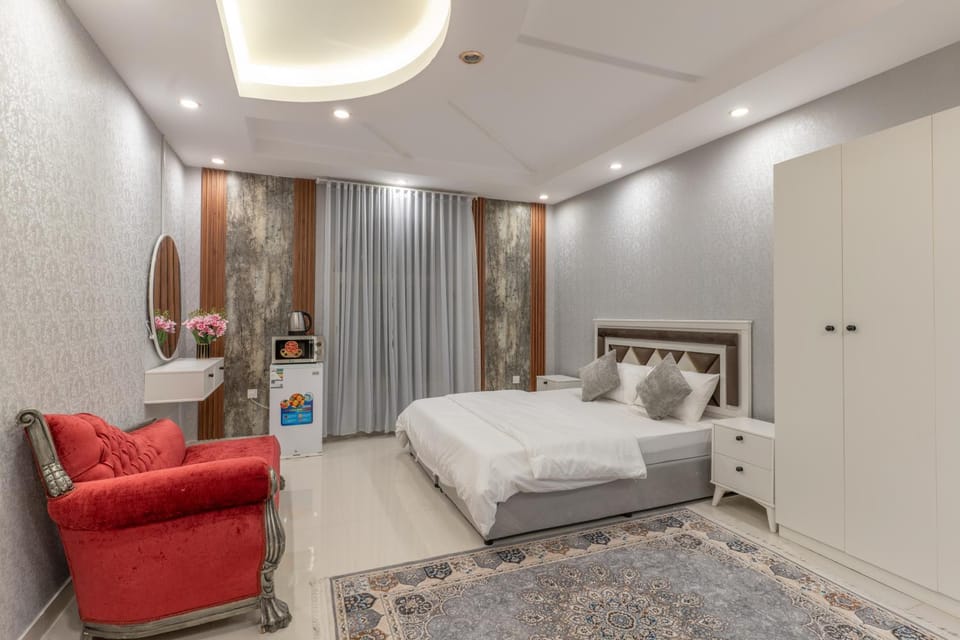 Bed, Living room, Photo of the whole room, Seating area, Bedroom, wardrobe