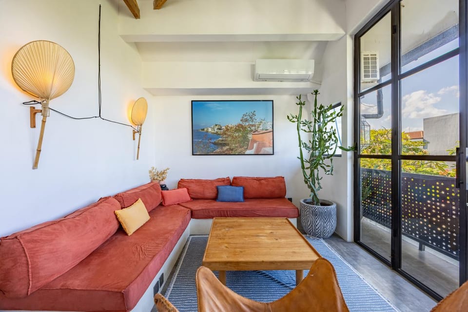 Living room, Seating area, air conditioner