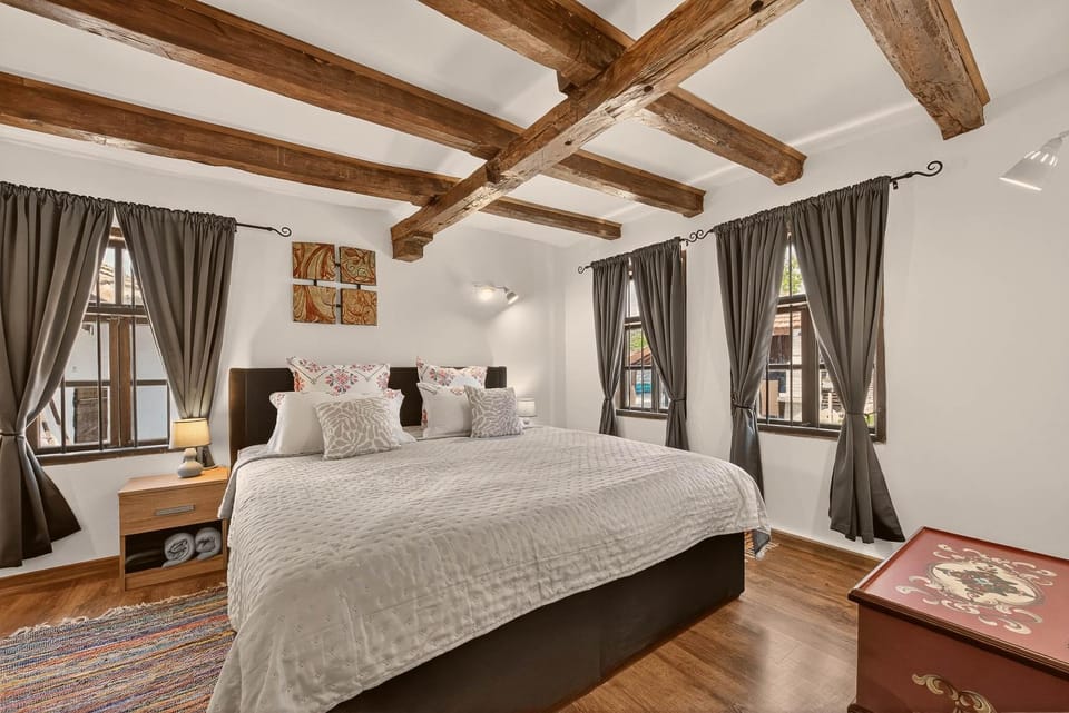 Bed, Bedroom
