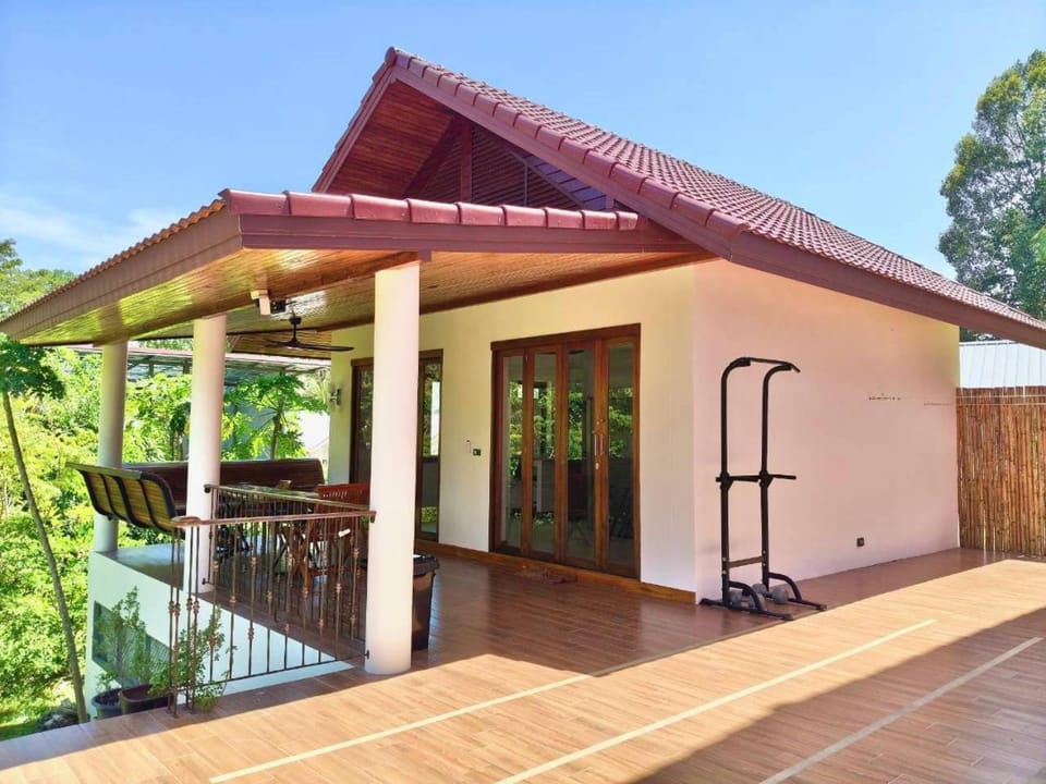 Restaurant/places to eat, Restaurant/places to eat, Kitchen or kitchenette, Dining area, Communal kitchen, kitchen, kitchen