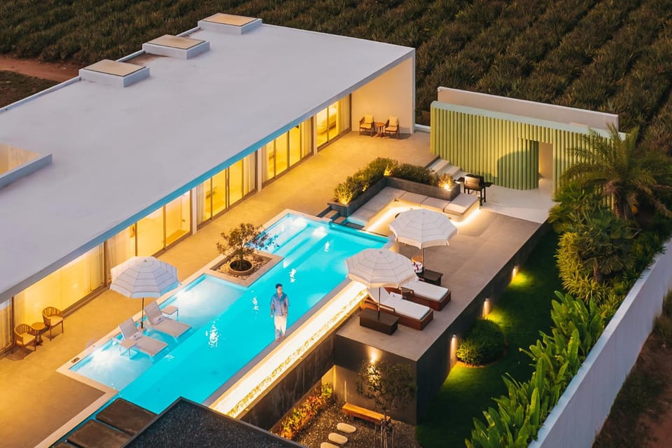 Property building, Swimming pool
