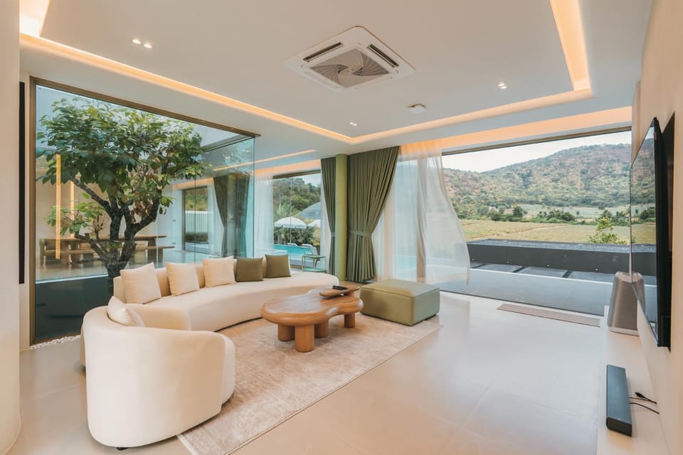 Living room, Seating area, Mountain view