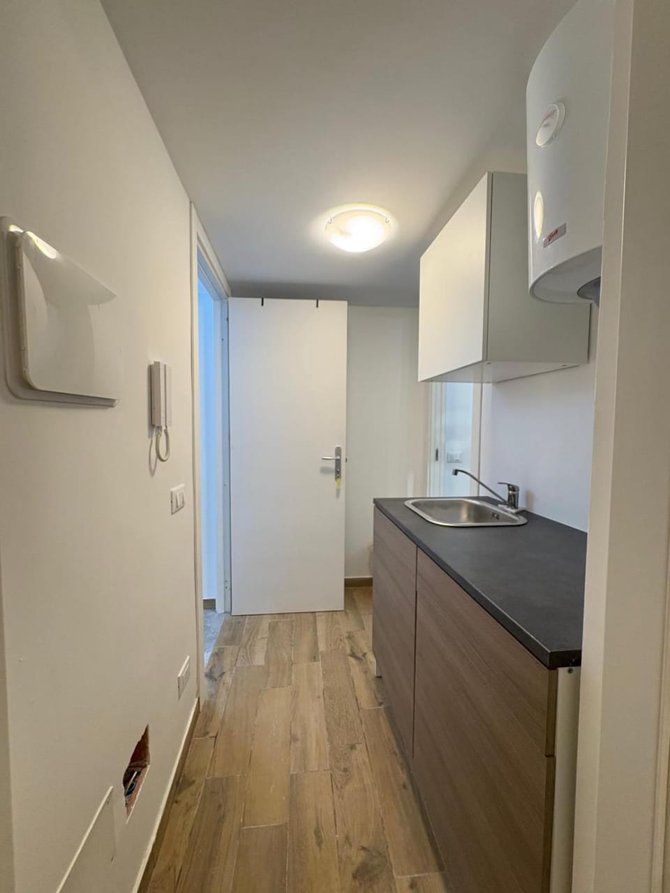 Kitchen or kitchenette, stove