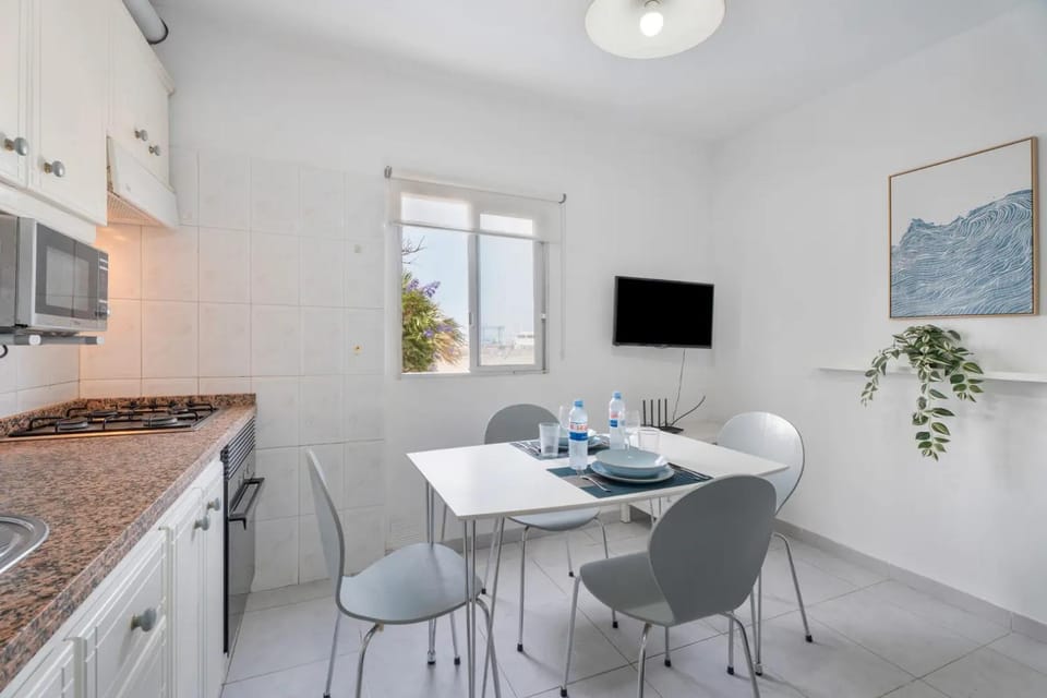 Apto Beach View Playa los Cristianos Apartment in Los Cristianos