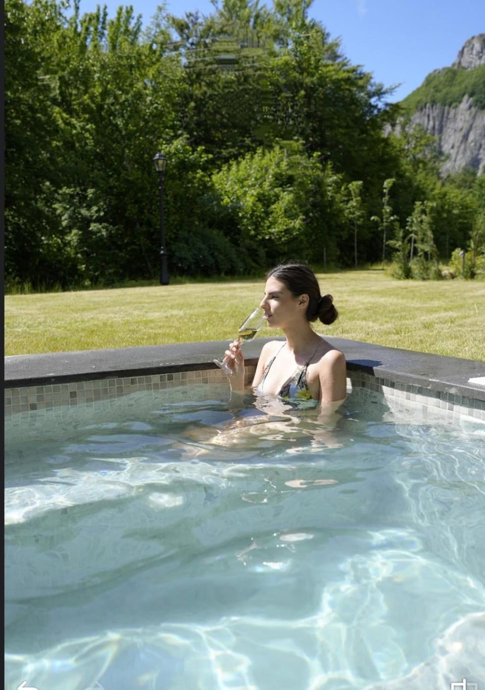 Spring, Day, People, Natural landscape, Hot Tub, Hot Tub