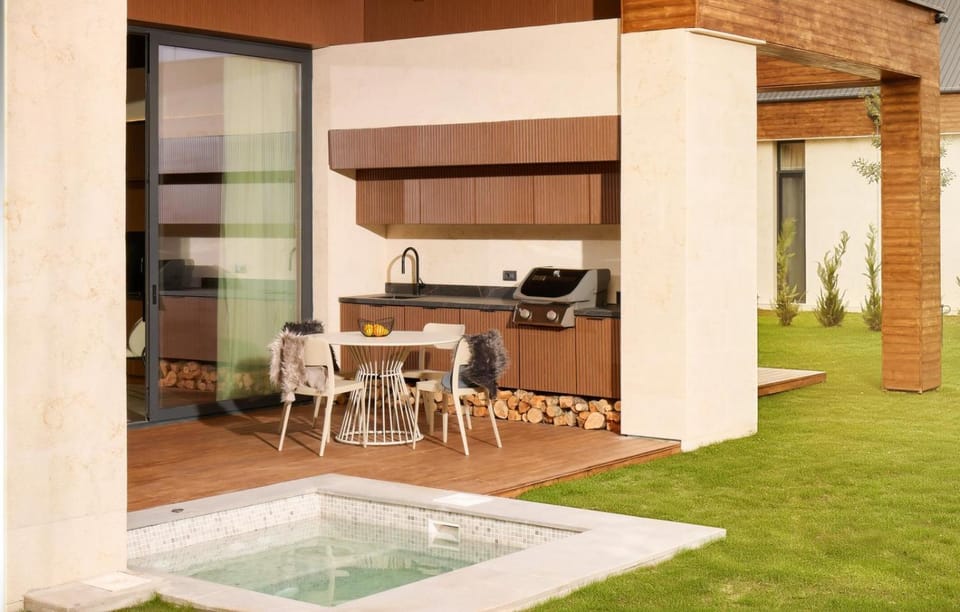 Day, Garden, Balcony/Terrace