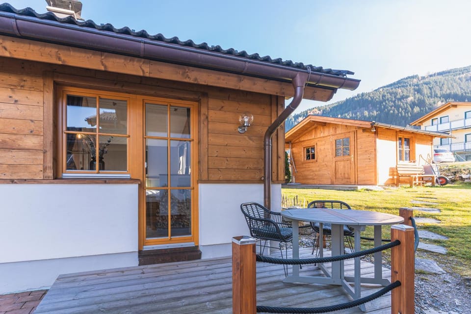 Dorfchalets - Chalet Erni inkl Tauern Spa Therme Eintritt & Sommerkarte House in Piesendorf