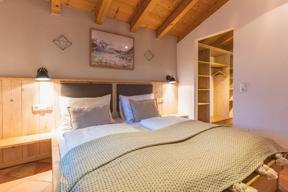 Dorfchalets - Chalet Berta inkl Tauern Spa Therme Eintritt & Sommerkarte House in Piesendorf