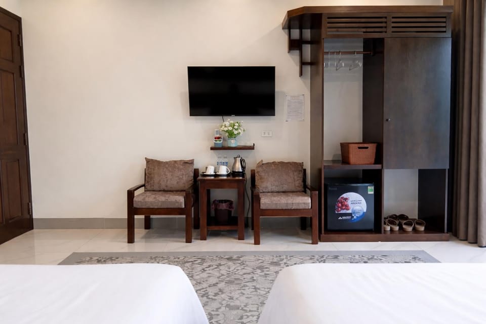 Bed, TV and multimedia