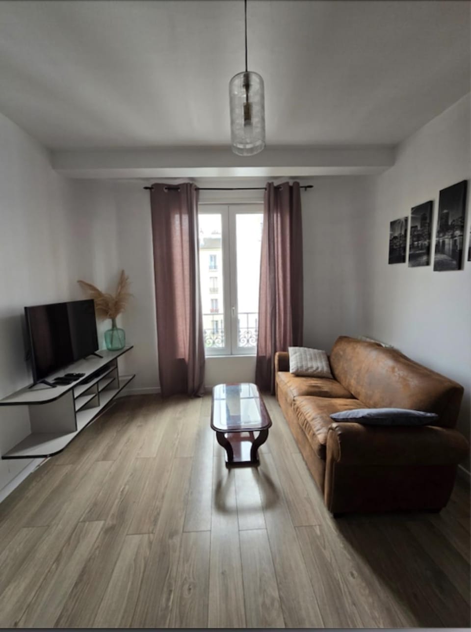 Bright apartment near the Stade de France Apartment in Saint-Denis, France