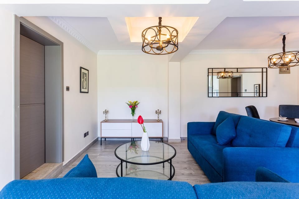 Living room, Seating area