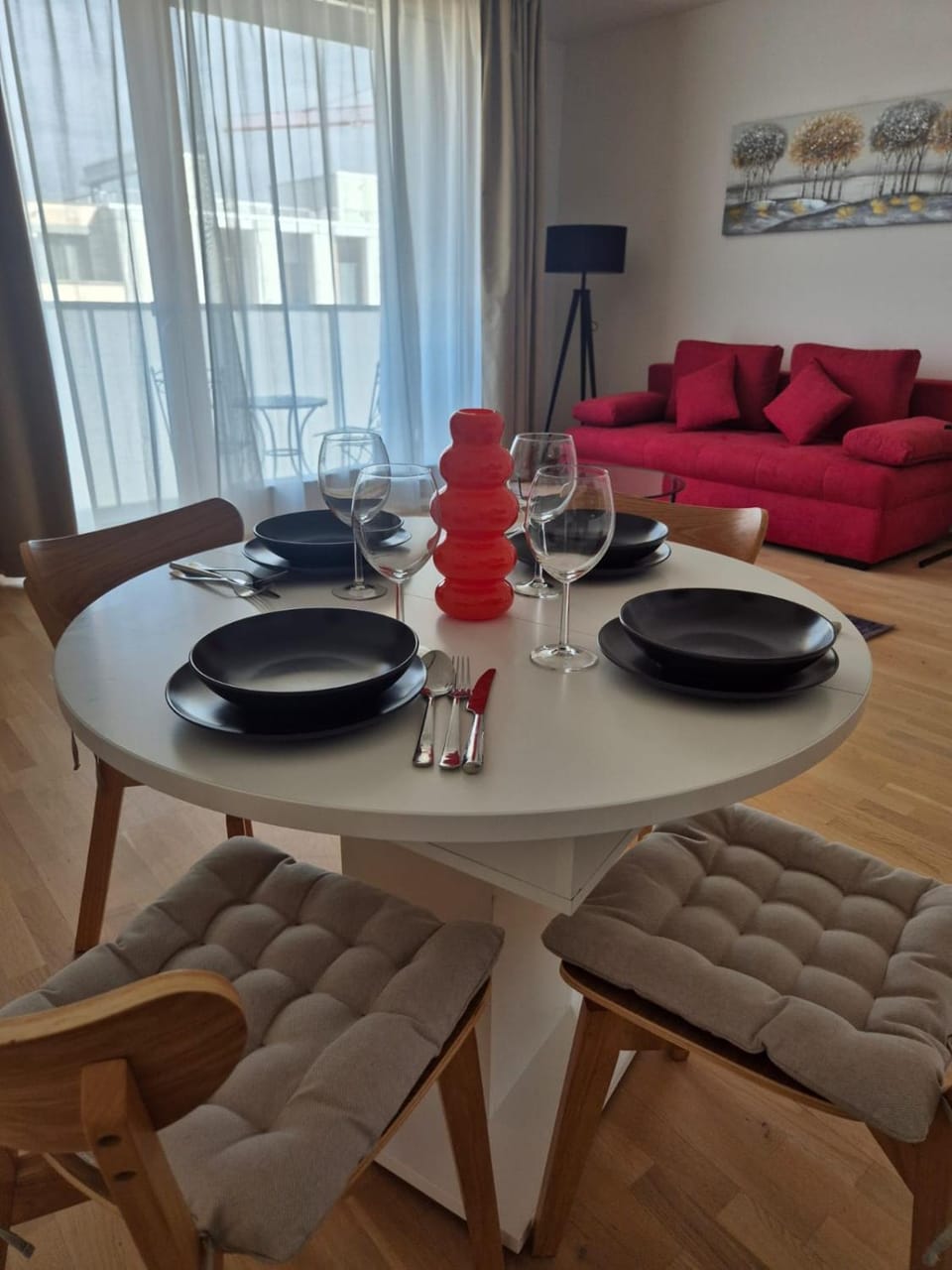 Living room, Seating area, Dining area