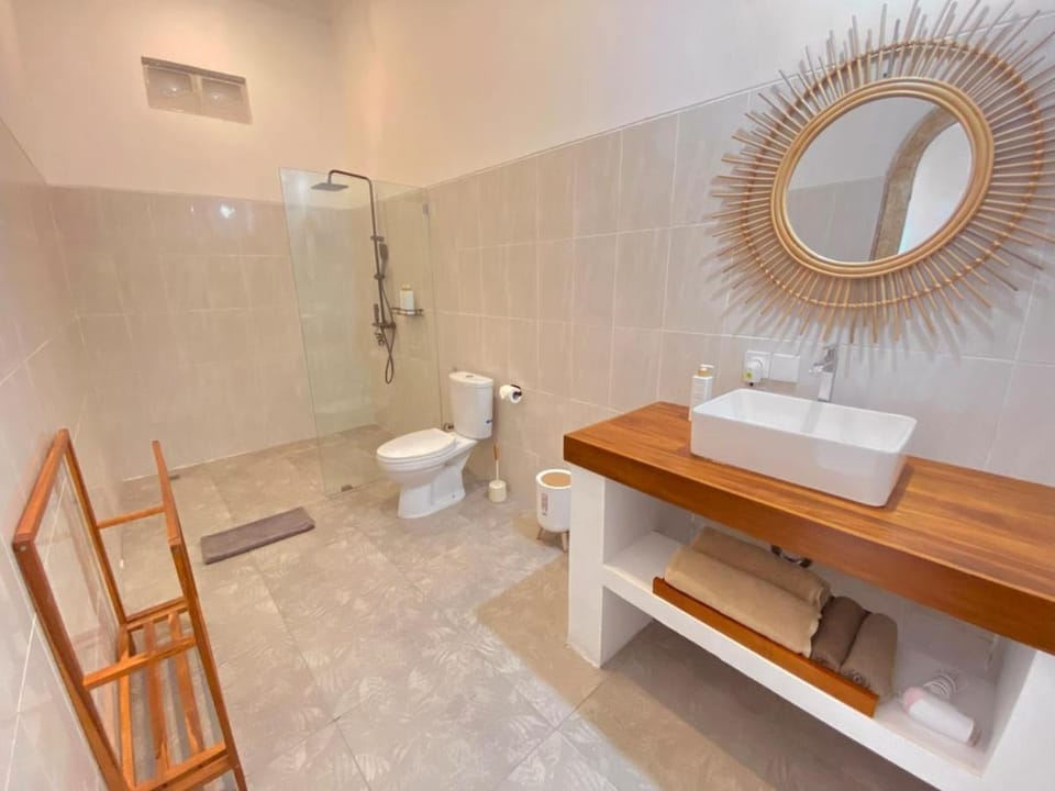 Mediterranean x Bali vibe 2BR NEW Villa in Canggu Villa in North Kuta