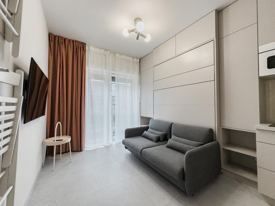 TV and multimedia, Living room, Seating area, wardrobe