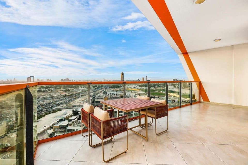 Spacious 3BR Family Stay with Balcony Views of Burj and City Lights Apartment in Dubai