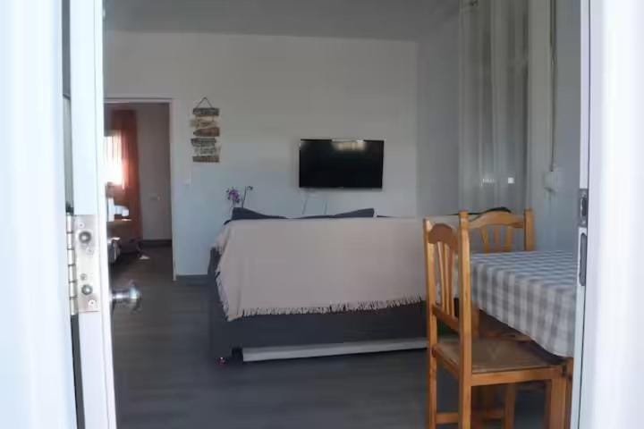 Communal lounge/ TV room, Dining area