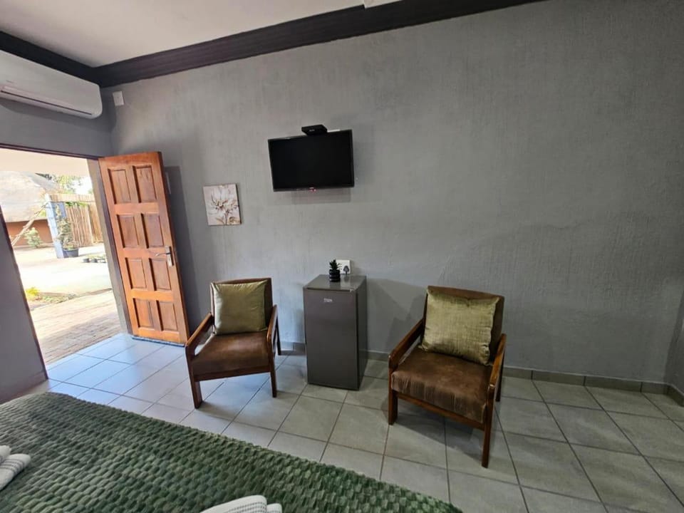 4 Trees Accommodation Motel in South Africa