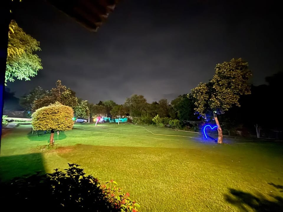 Stay Farm house Villa with pool in Gurgaon Apartment in Gurugram