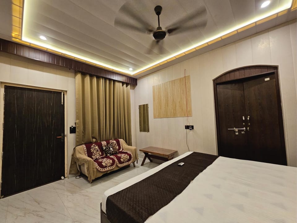 Chhaya Niketan Home Stay Bed and Breakfast in Nepal