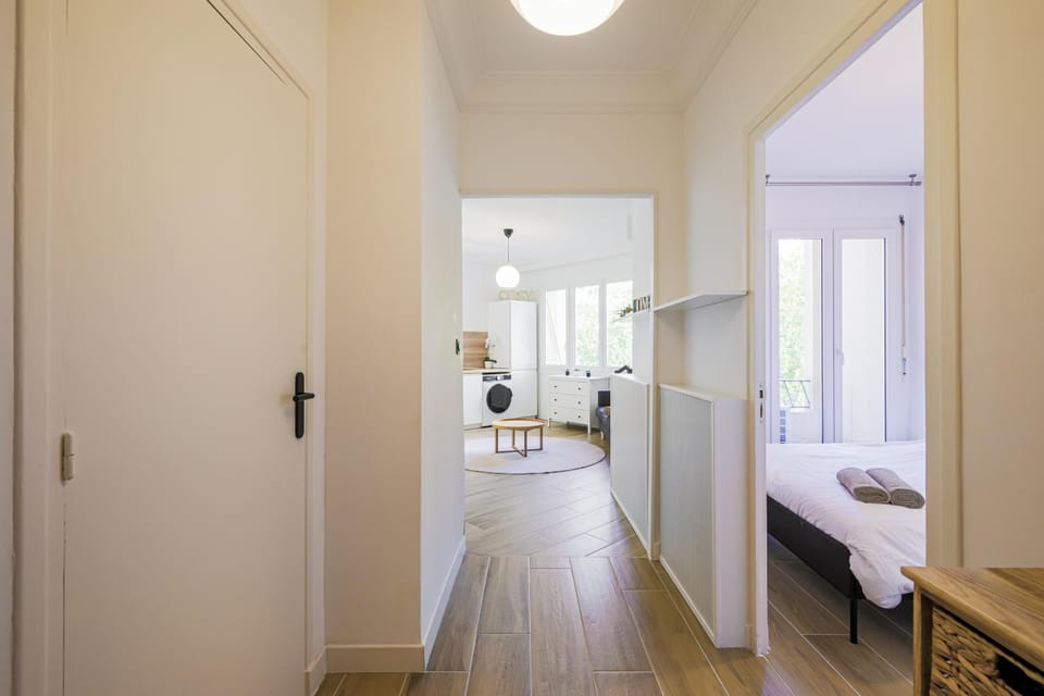 Climatisation 2P rénové 2 personnes très central Apartment in Grenoble