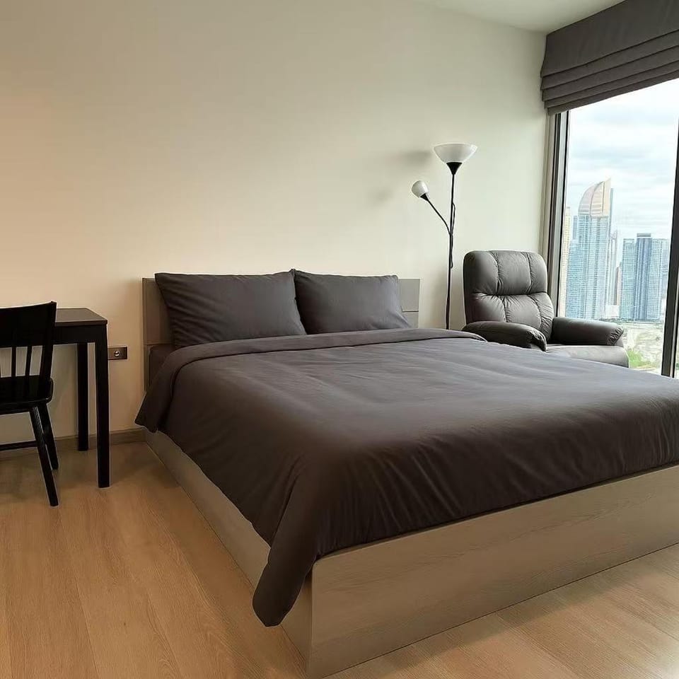 BTS Thonglor Skyline Condo Apartment in Bangkok