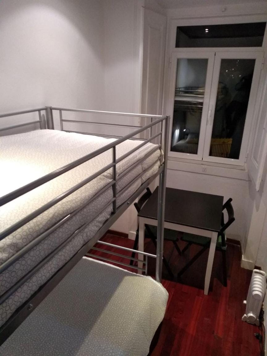3 bedroom apartment in Mouraria Apartment in Lisbon