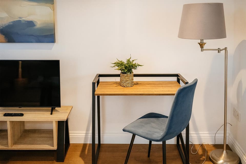 Communal lounge/ TV room, TV and multimedia, Evening entertainment