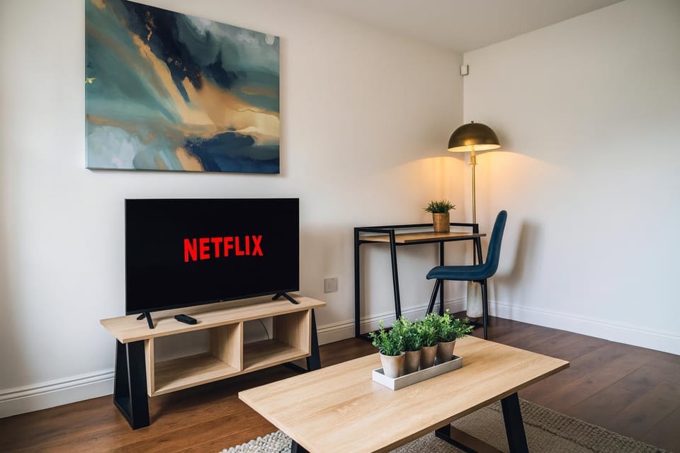 Communal lounge/ TV room, TV and multimedia, Evening entertainment