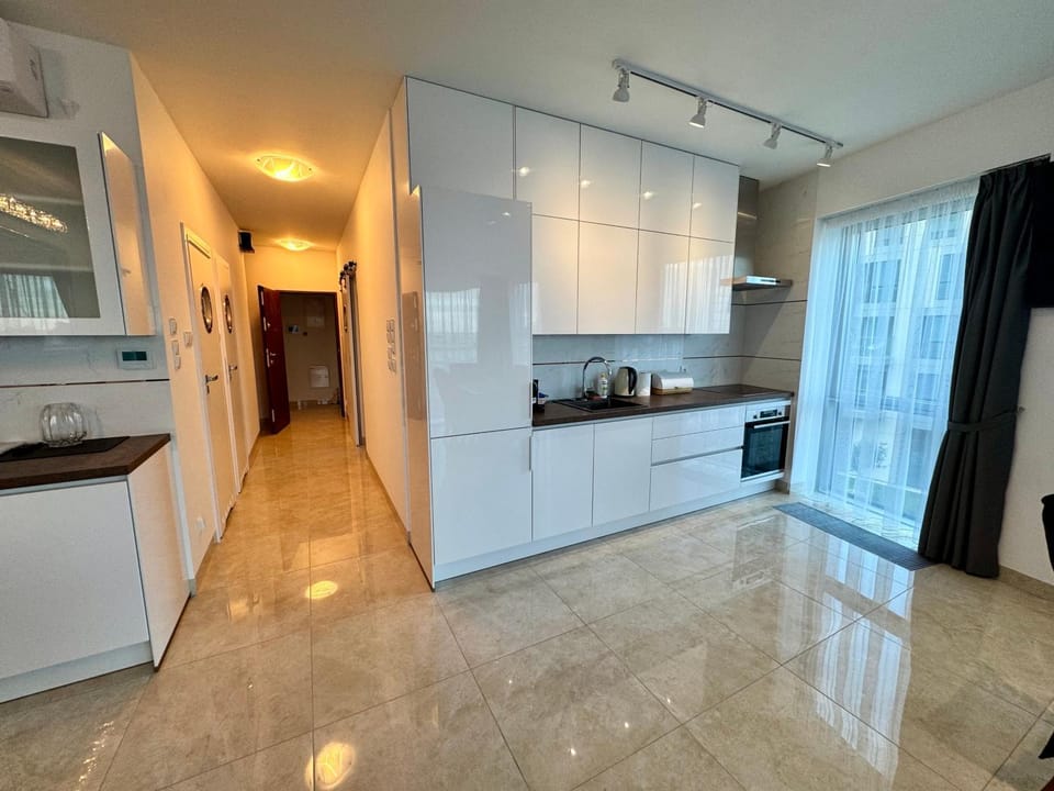 Kitchen or kitchenette, oven, stove