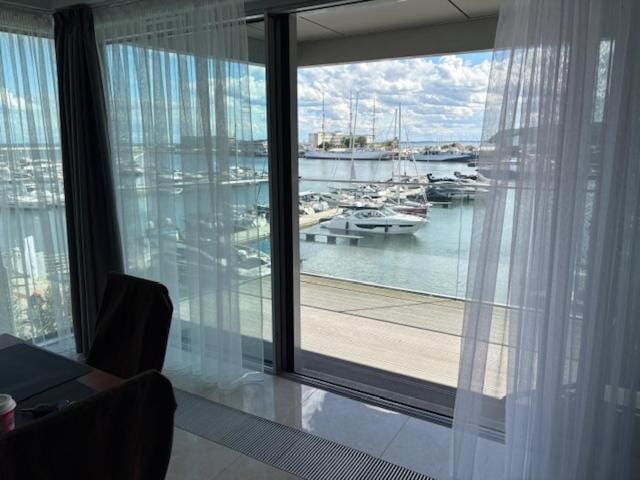 View (from property/room), Balcony/Terrace, Living room, Seating area, Sea view