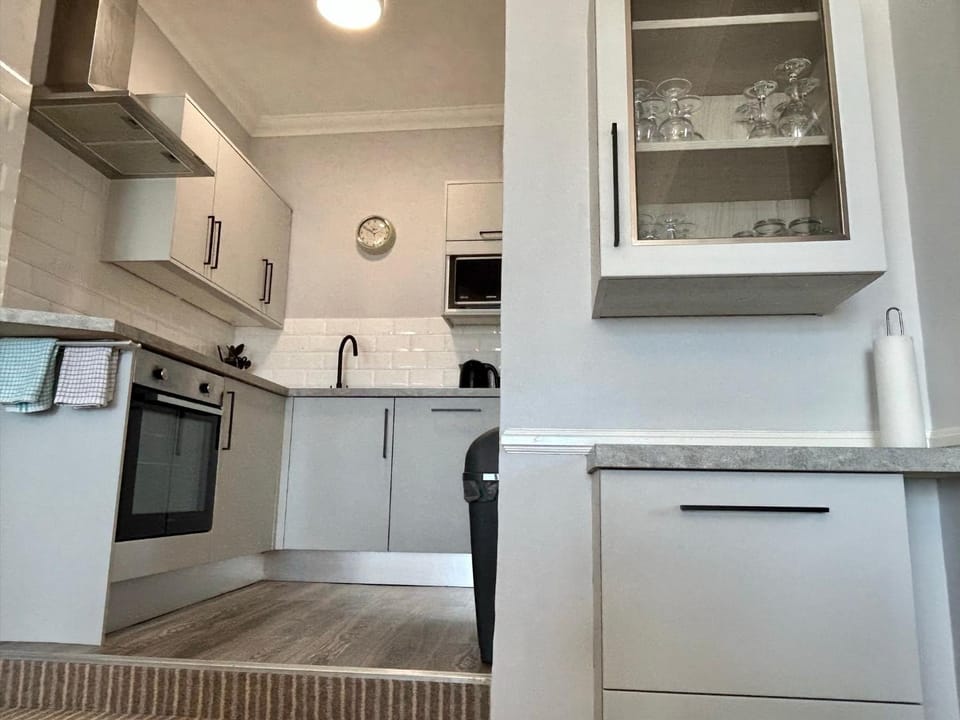 Kitchen or kitchenette, dishwasher, minibar, pet friendly, stove