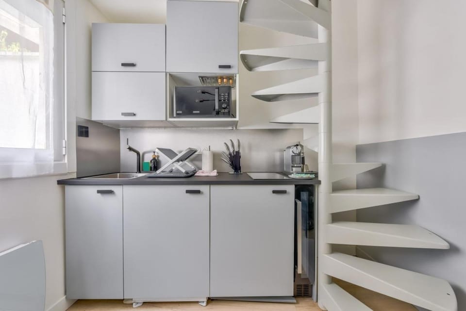 Duplex moderne à 500m des Champs-Elysées Apartment in Paris