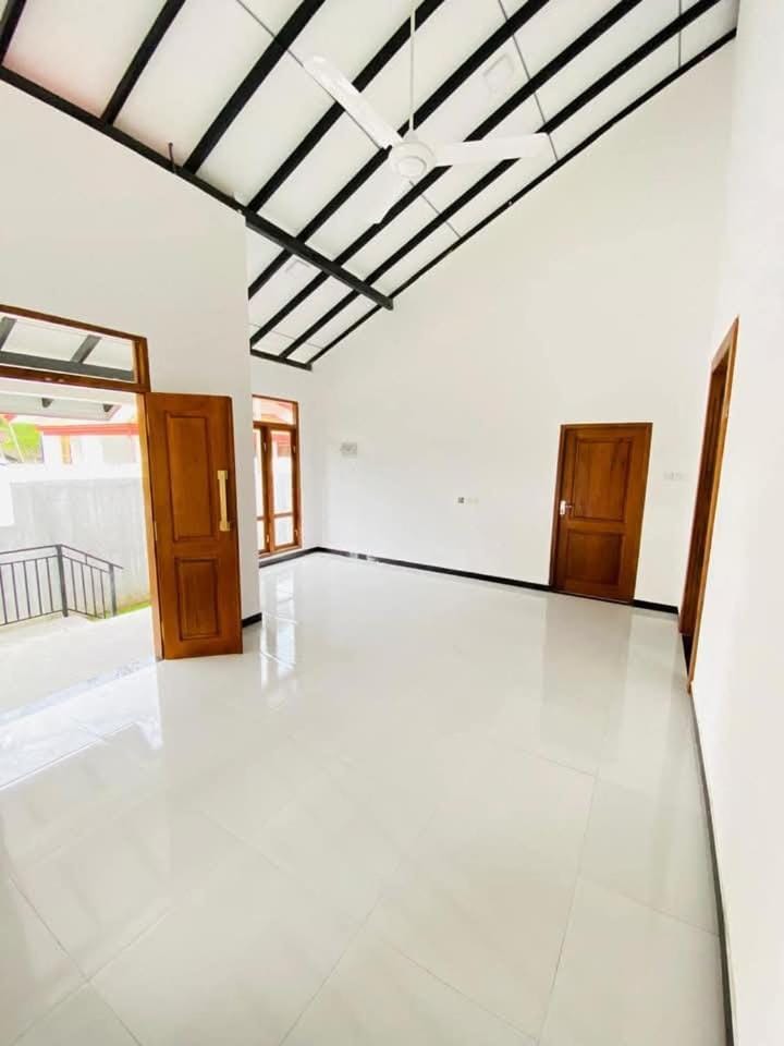 Himeth's Residence Vacation rental in Western Province