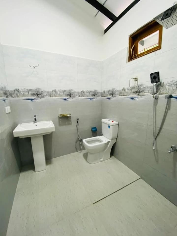 Himeth's Residence Vacation rental in Western Province