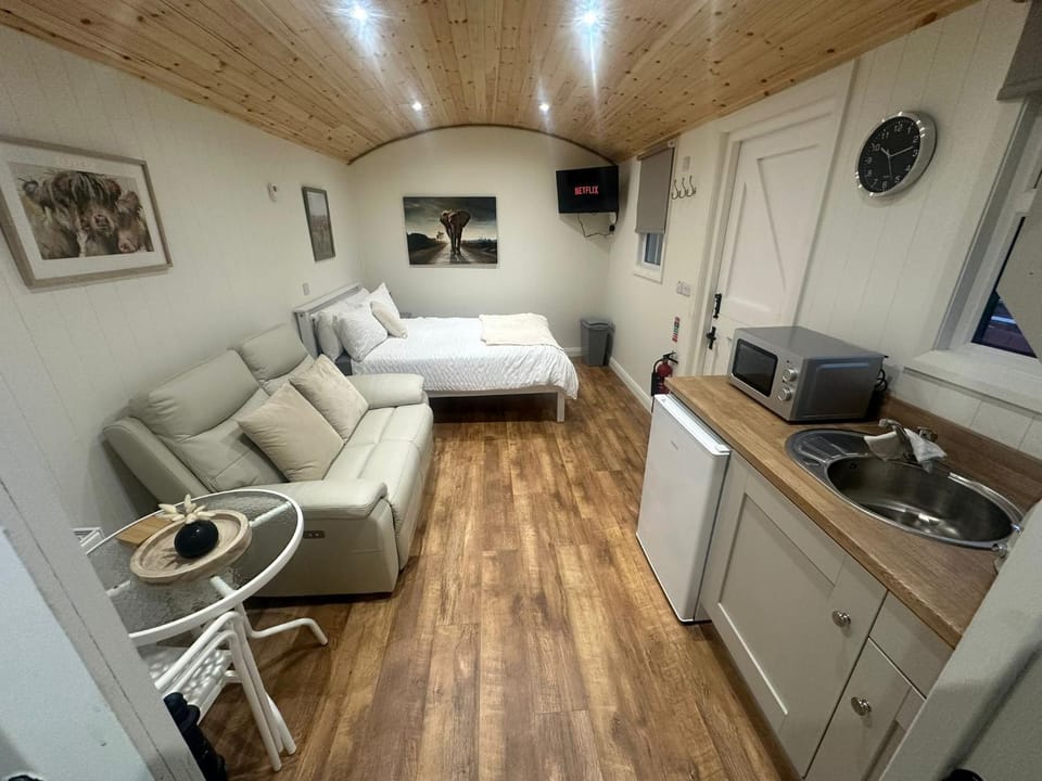 Doon Shepherds Hut Nature lodge in Northern Ireland