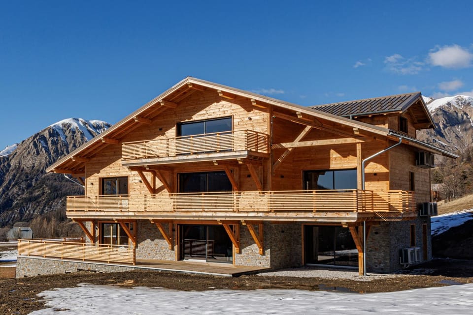 La Licorne de l'Encombrette 150 m2 Apartment in Allos