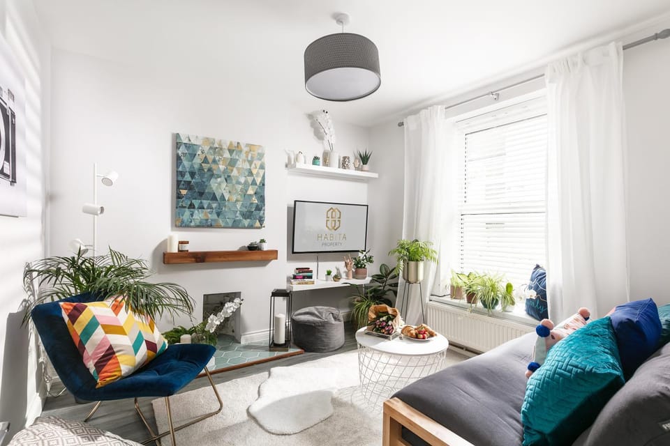 TV and multimedia, Living room, Seating area