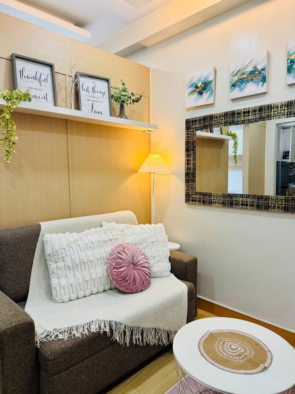 Living room, Seating area