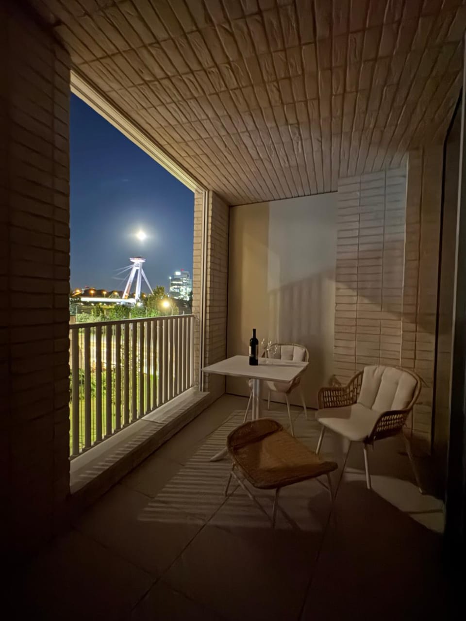 Night, View (from property/room), Balcony/Terrace, Seating area