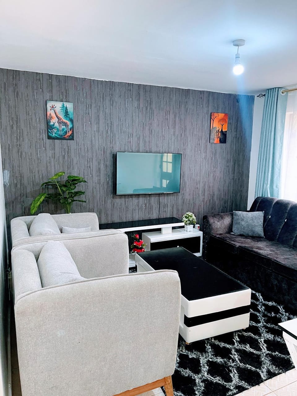 TV and multimedia, Living room, Seating area, Evening entertainment