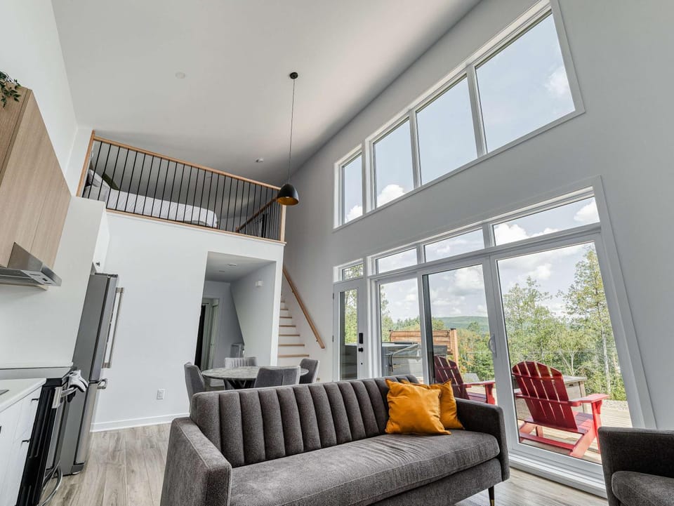 Le Petit Nordik - Spa and Mountain Chalet in Quebec