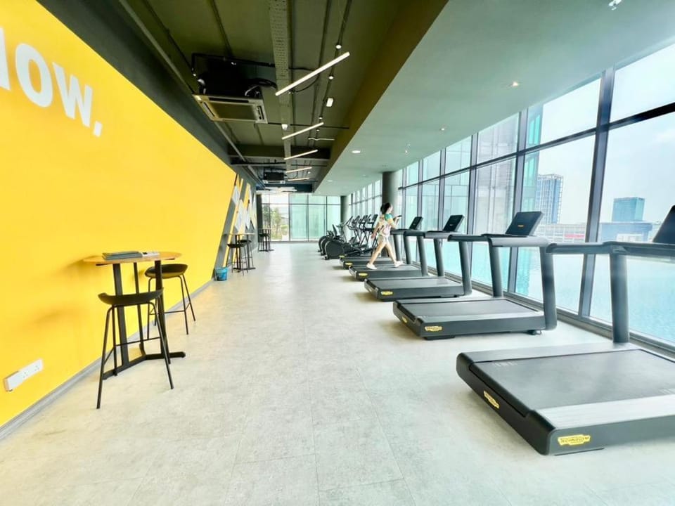 RA 1-8pax Sunsuria 3room SCCC setia alam Cozy home TV Apartment in Selangor, Malaysia