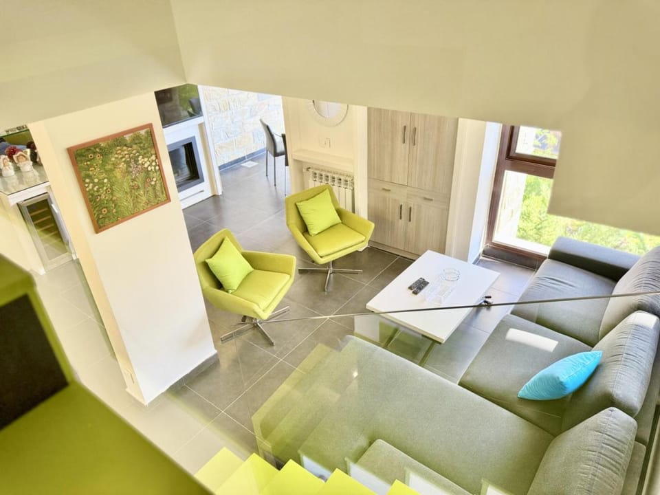 Amelia Duplex 3-BR in Faraya Apartment in Africa
