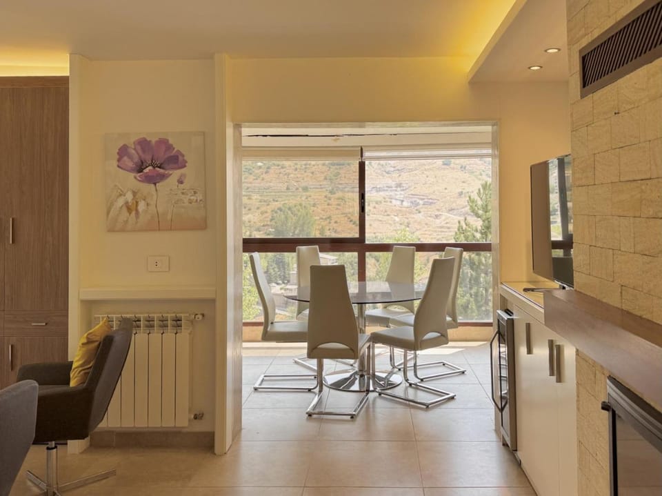 Capri - Duplex 3-BR in Faraya Apartment in Africa