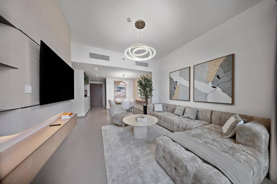 Communal lounge/ TV room, TV and multimedia, Living room, Seating area, Evening entertainment