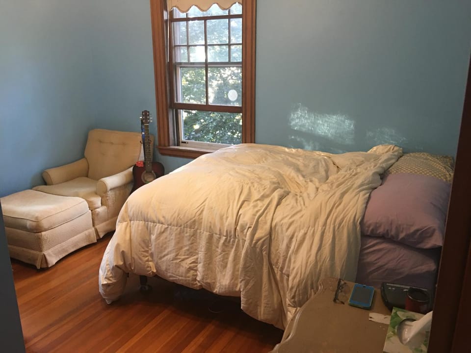 Spacious 4 Bedroom Victorian in Boston House in West Roxbury