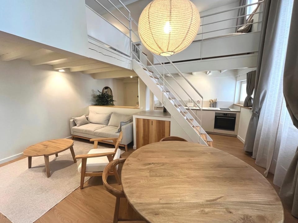 Kitchen or kitchenette, Living room, Seating area