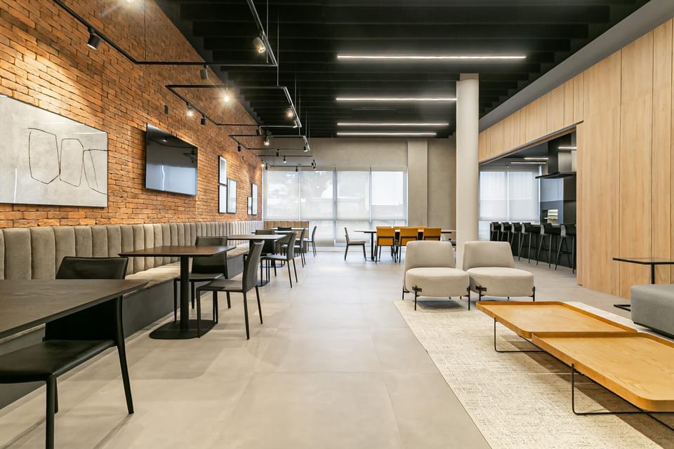Restaurant/places to eat, Banquet/Function facilities