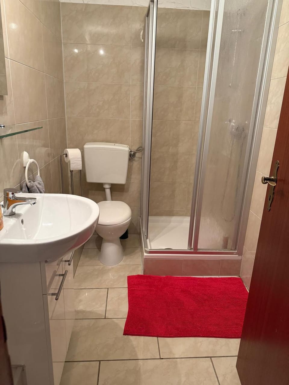 Shower, Toilet, Bathroom