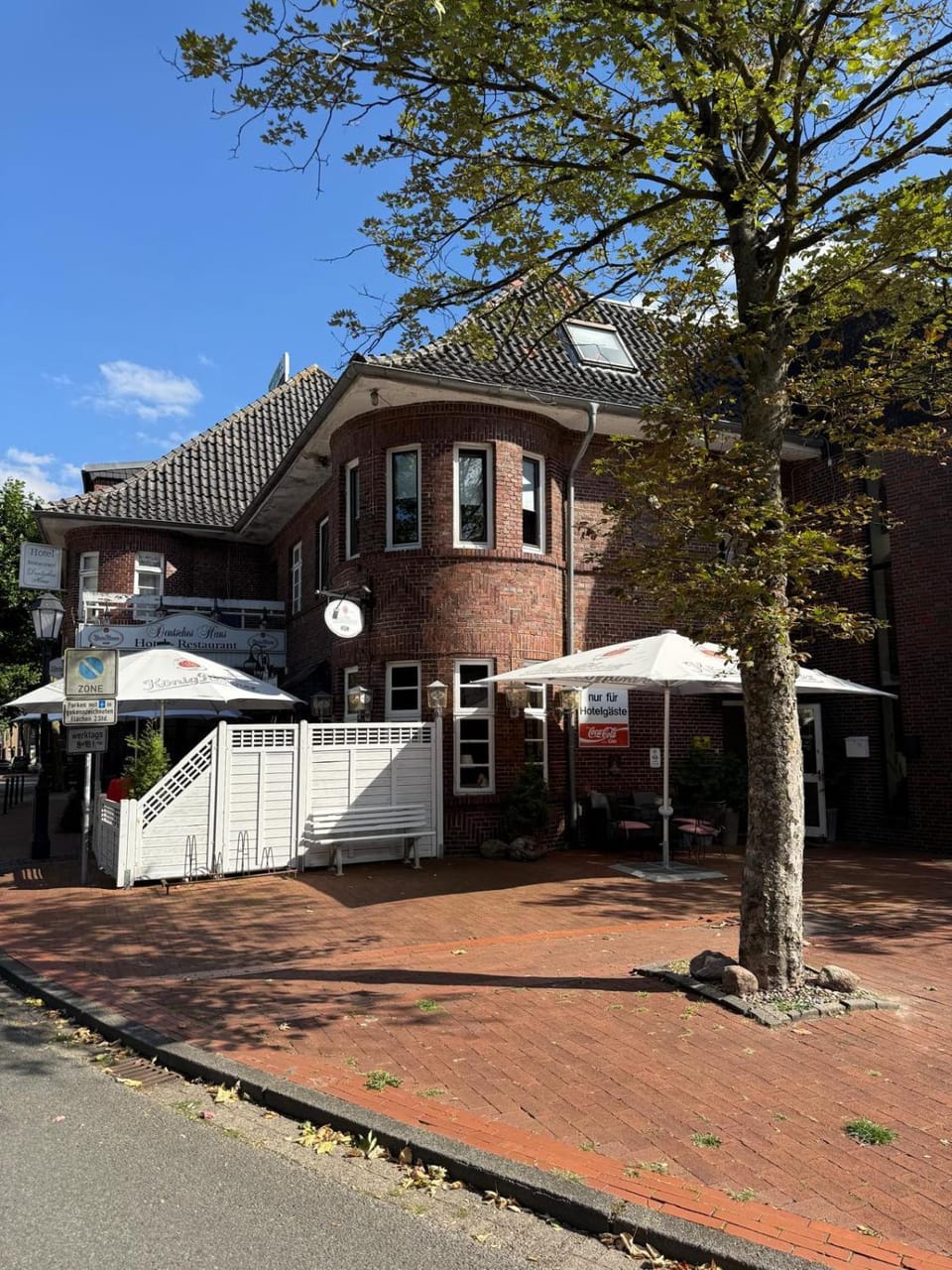 Property building, Street view